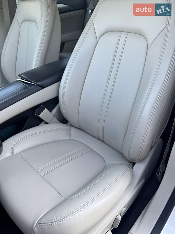 Седан Lincoln MKZ 2018 в Полтаве фото 27 Седан Lincoln MKZ 2018 в Полтаве