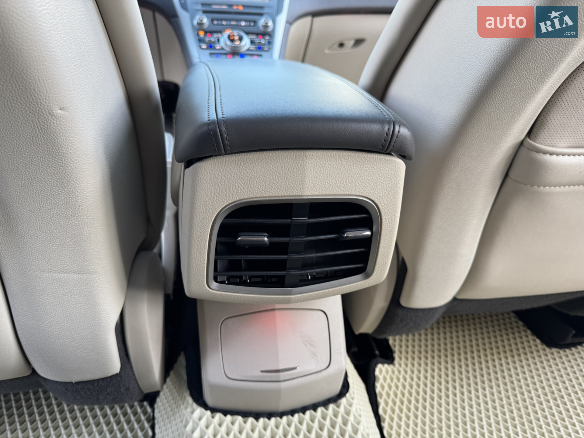 2018 Lincoln MKZ - мініатюра 39