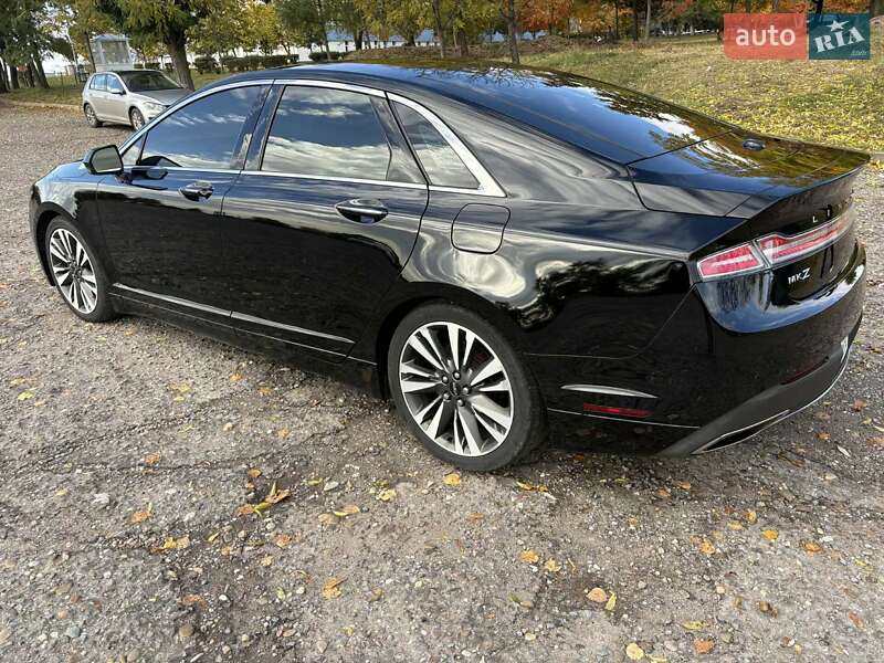 Седан Lincoln MKZ 2016 в Ужгороді