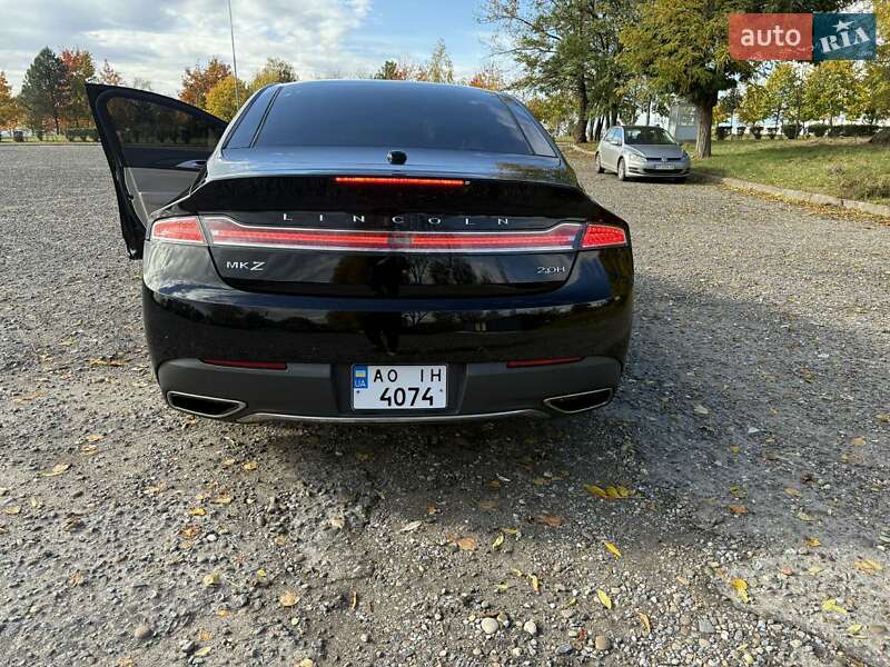 Седан Lincoln MKZ 2016 в Ужгороді