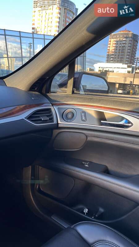 Седан Lincoln MKZ 2018 в Києві