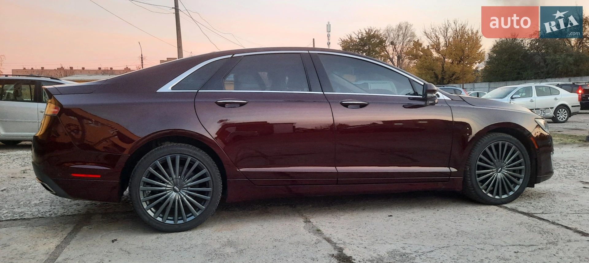 2017 Lincoln MKZ - мініатюра 23