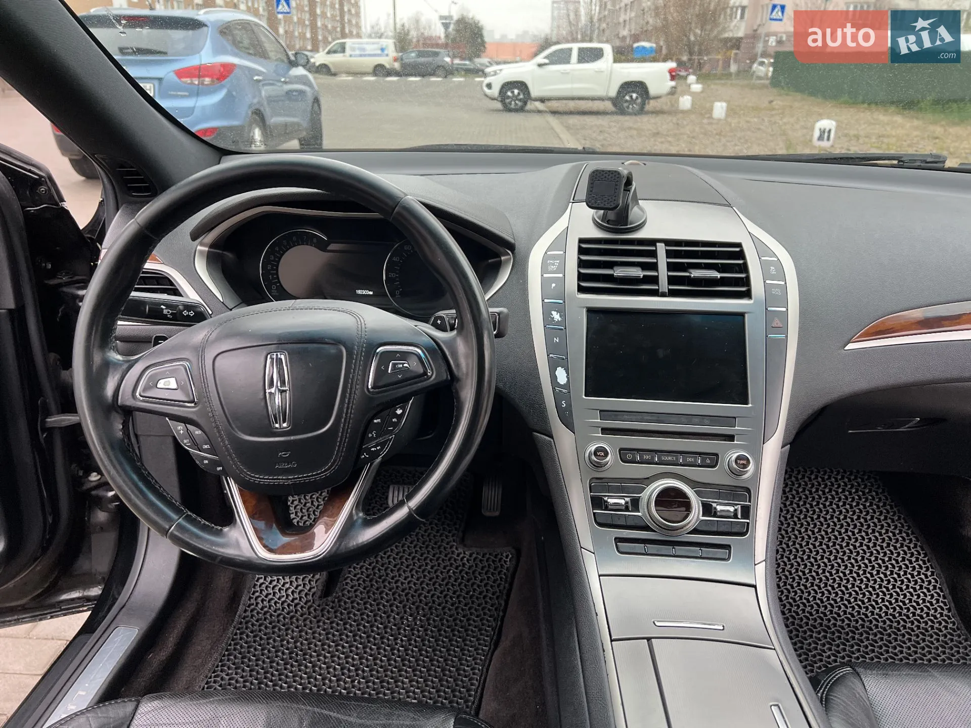 2016 Lincoln MKZ - мініатюра 18