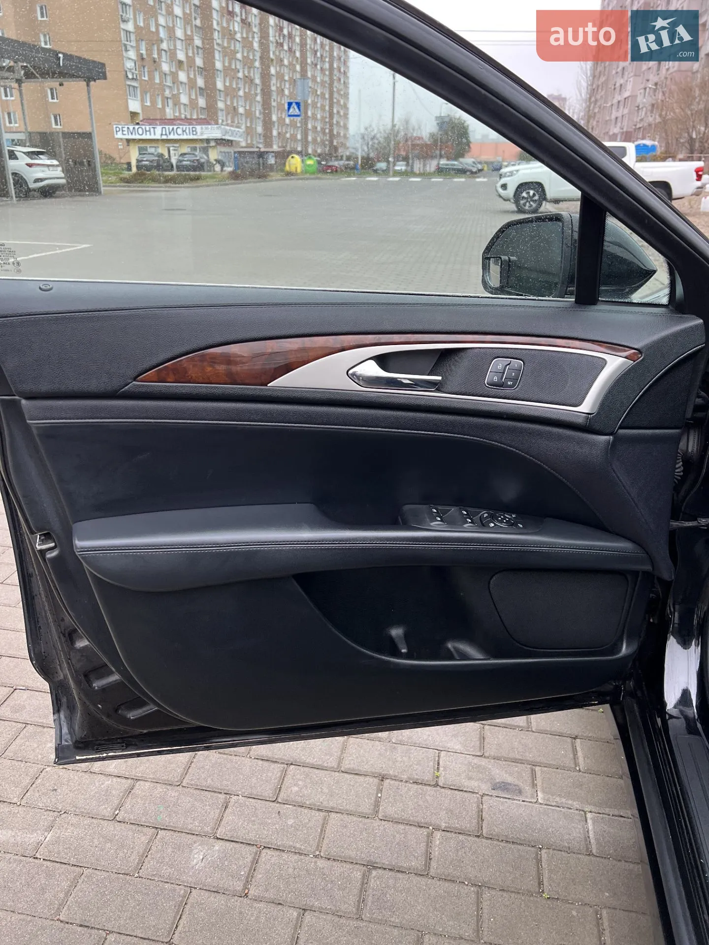 2016 Lincoln MKZ - мініатюра 26