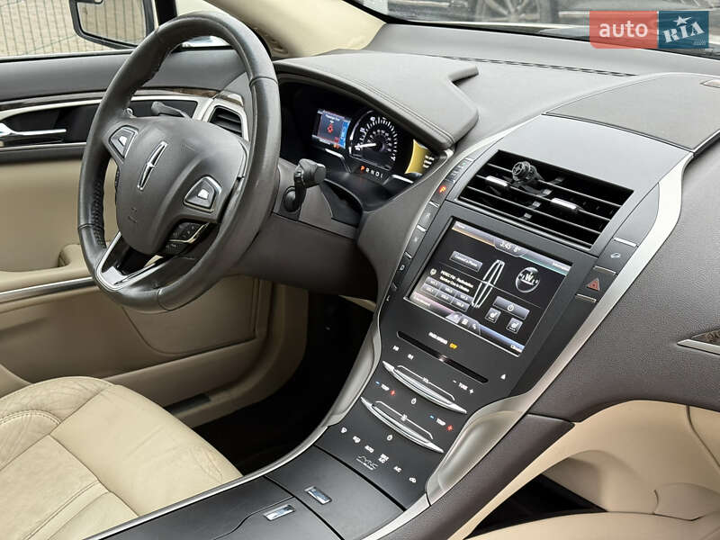 Седан Lincoln MKZ 2014 в Києві