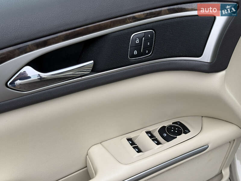 Седан Lincoln MKZ 2014 в Києві