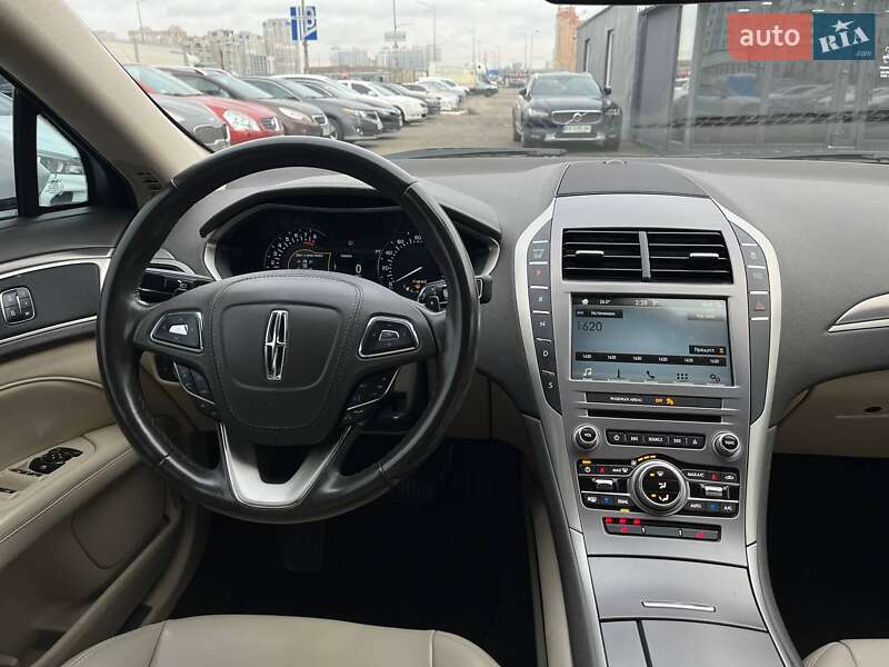 Седан Lincoln MKZ 2018 в Киеве