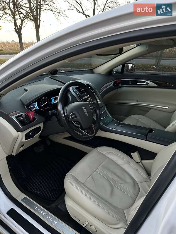 Седан Lincoln MKZ 2014 в Ивано-Франковске