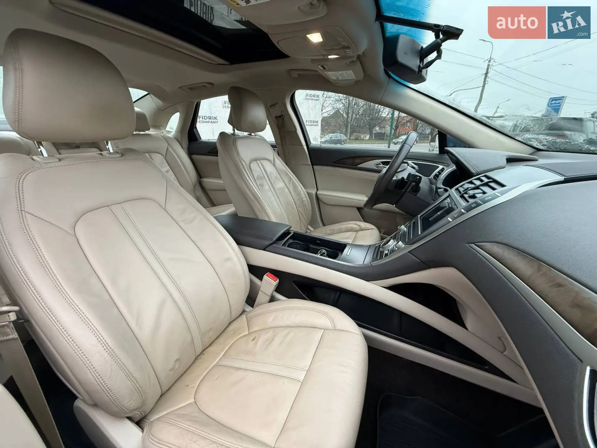 2017 Lincoln MKZ - мініатюра 11