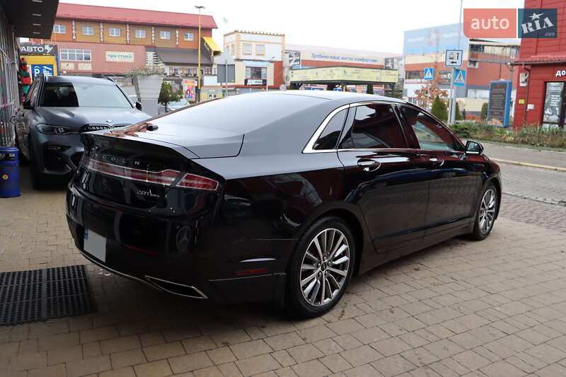 Седан Lincoln MKZ 2016 в Львові