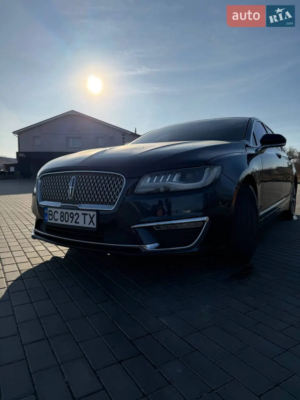 2017 Lincoln MKZ - мініатюра 28