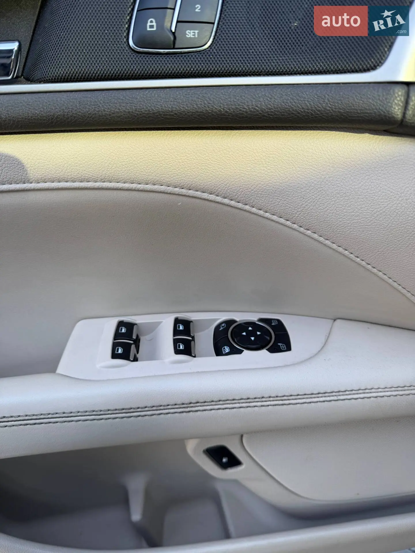2017 Lincoln MKZ - мініатюра 12