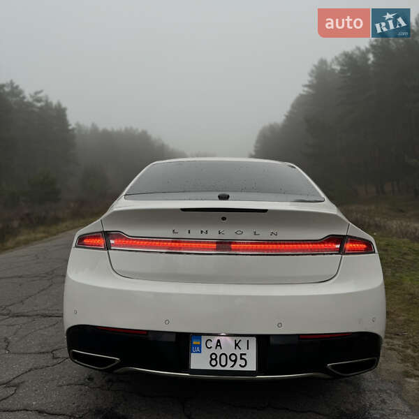 Седан Lincoln MKZ 2018 в Кременчуці