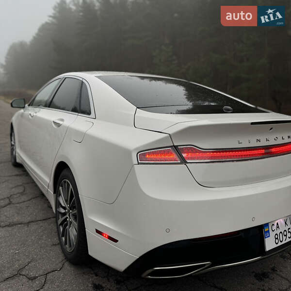 Седан Lincoln MKZ 2018 в Кременчуці
