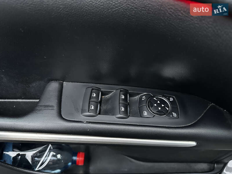 Седан Lincoln MKZ 2015 в Кременчуці