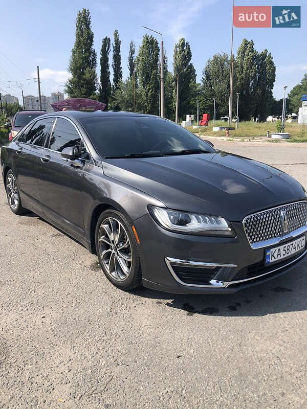 Lincoln MKZ 2019