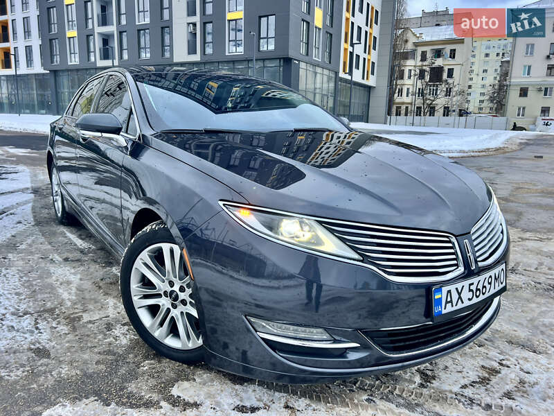 Lincoln MKZ 2014