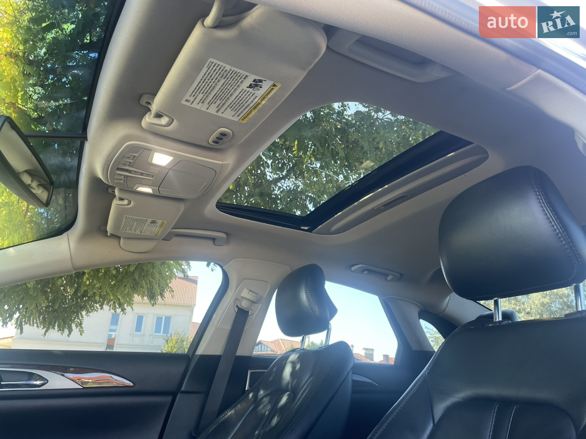 2015 Lincoln MKZ - мініатюра 12