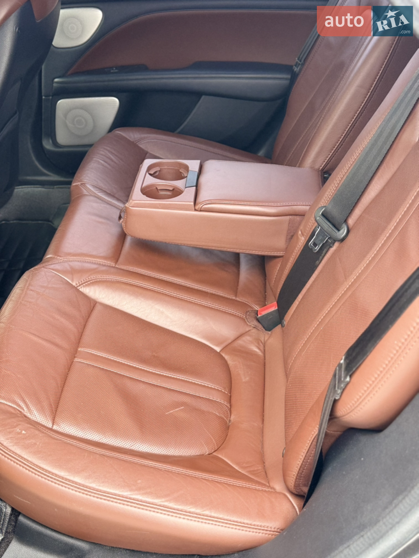 2016 Lincoln MKZ - мініатюра 11