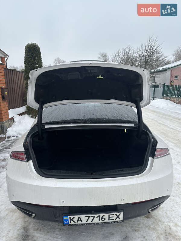 Седан Lincoln MKZ 2015 в Миргороде