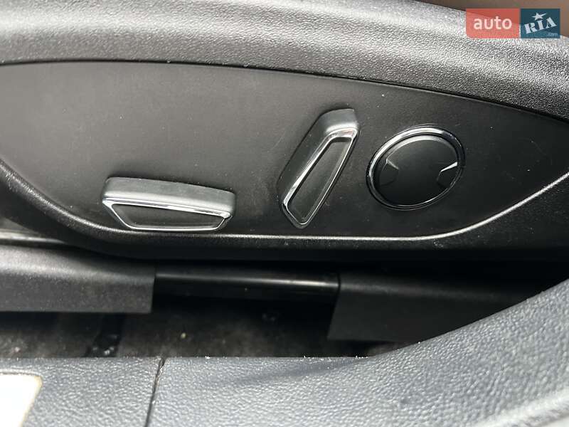 Седан Lincoln MKZ 2015 в Одессе