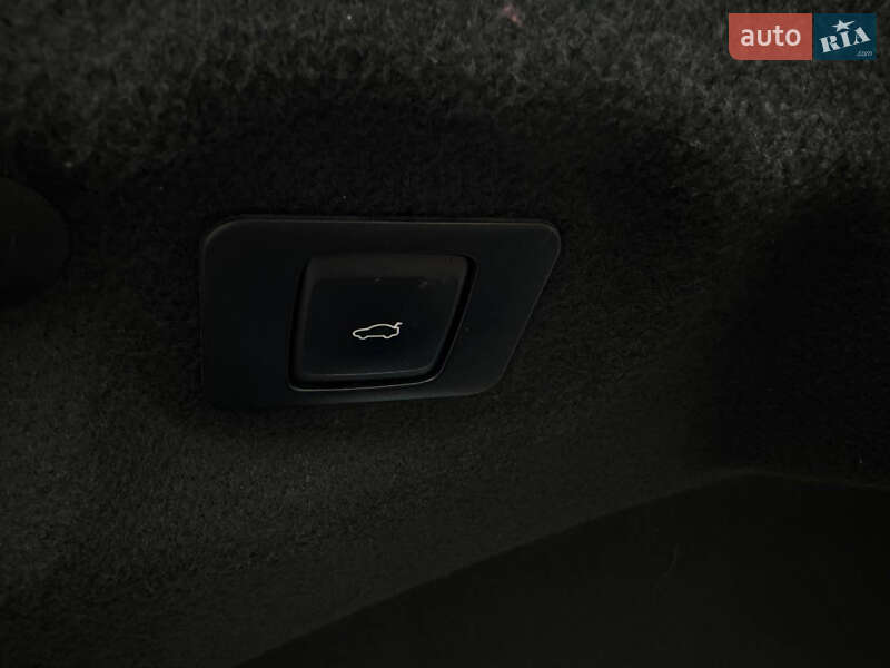 Седан Lincoln MKZ 2016 в Днепре