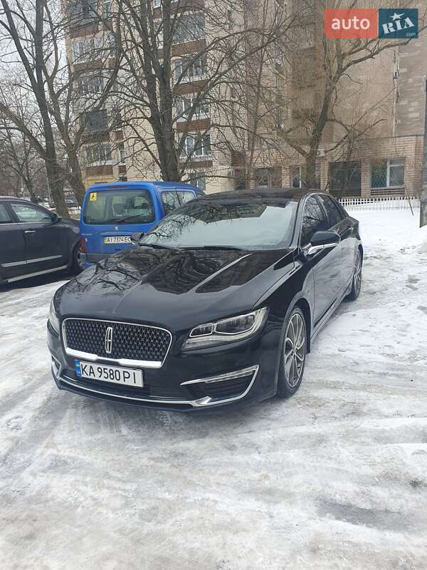 Lincoln MKZ 2019