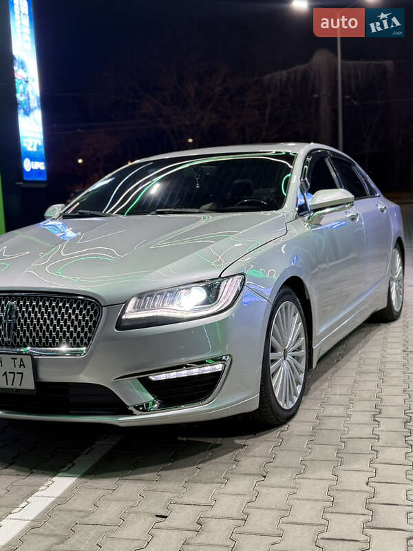 Lincoln MKZ 2016