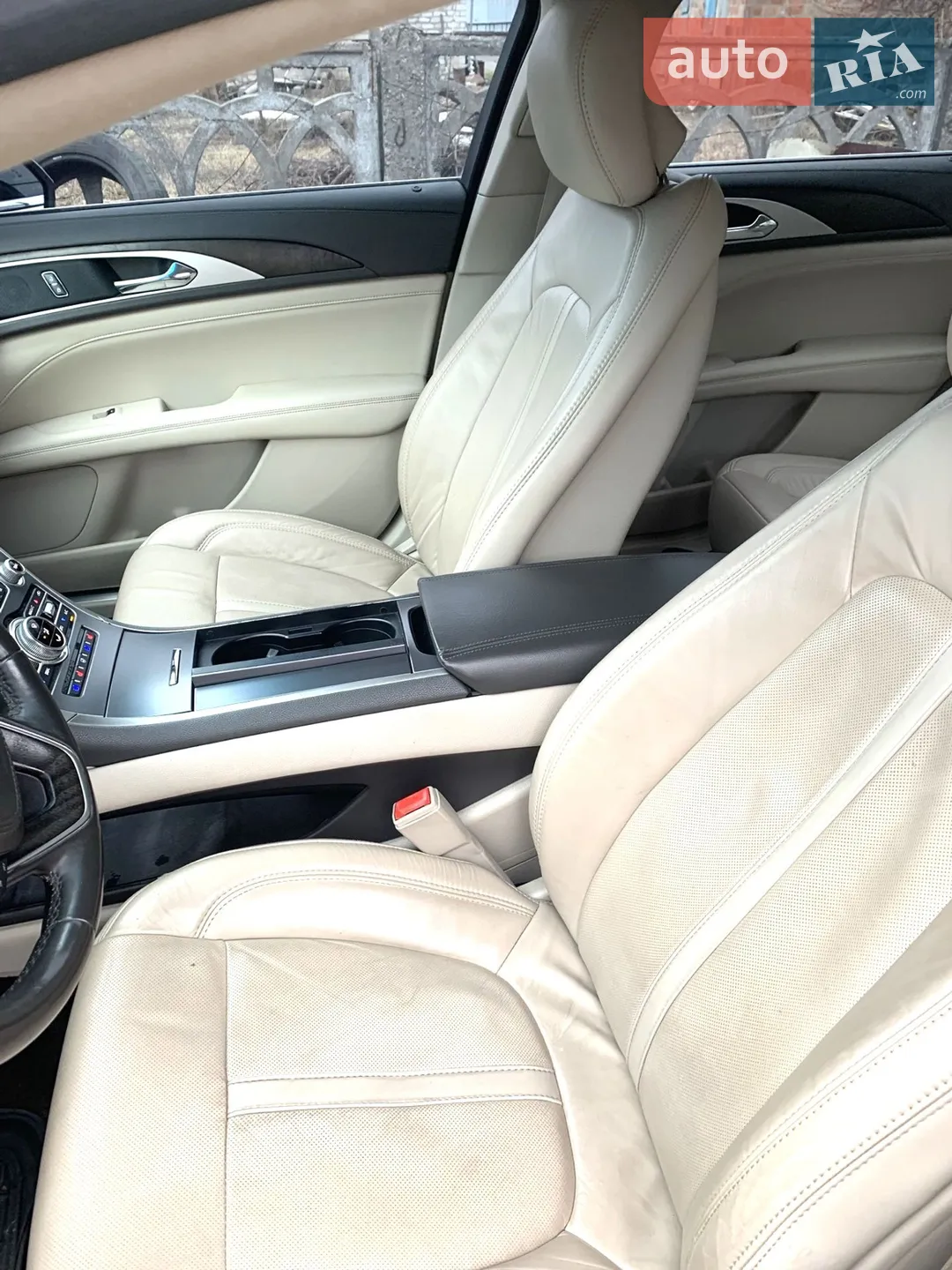 2017 Lincoln MKZ - мініатюра 15