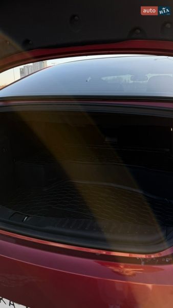 Седан Lincoln MKZ 2016 в Киеве