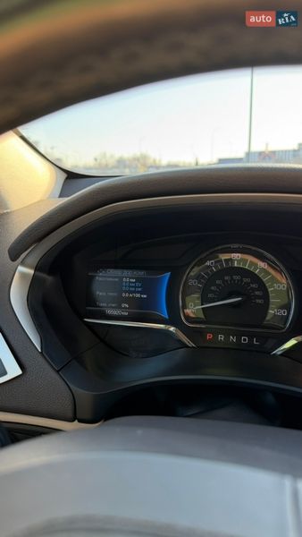 Седан Lincoln MKZ 2016 в Киеве