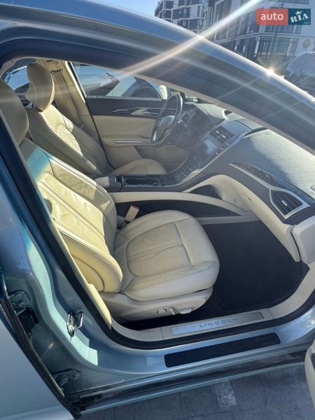 Седан Lincoln MKZ 2013 в Львове