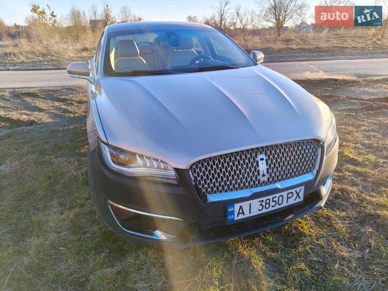 Седан Lincoln MKZ 2019 в Києві