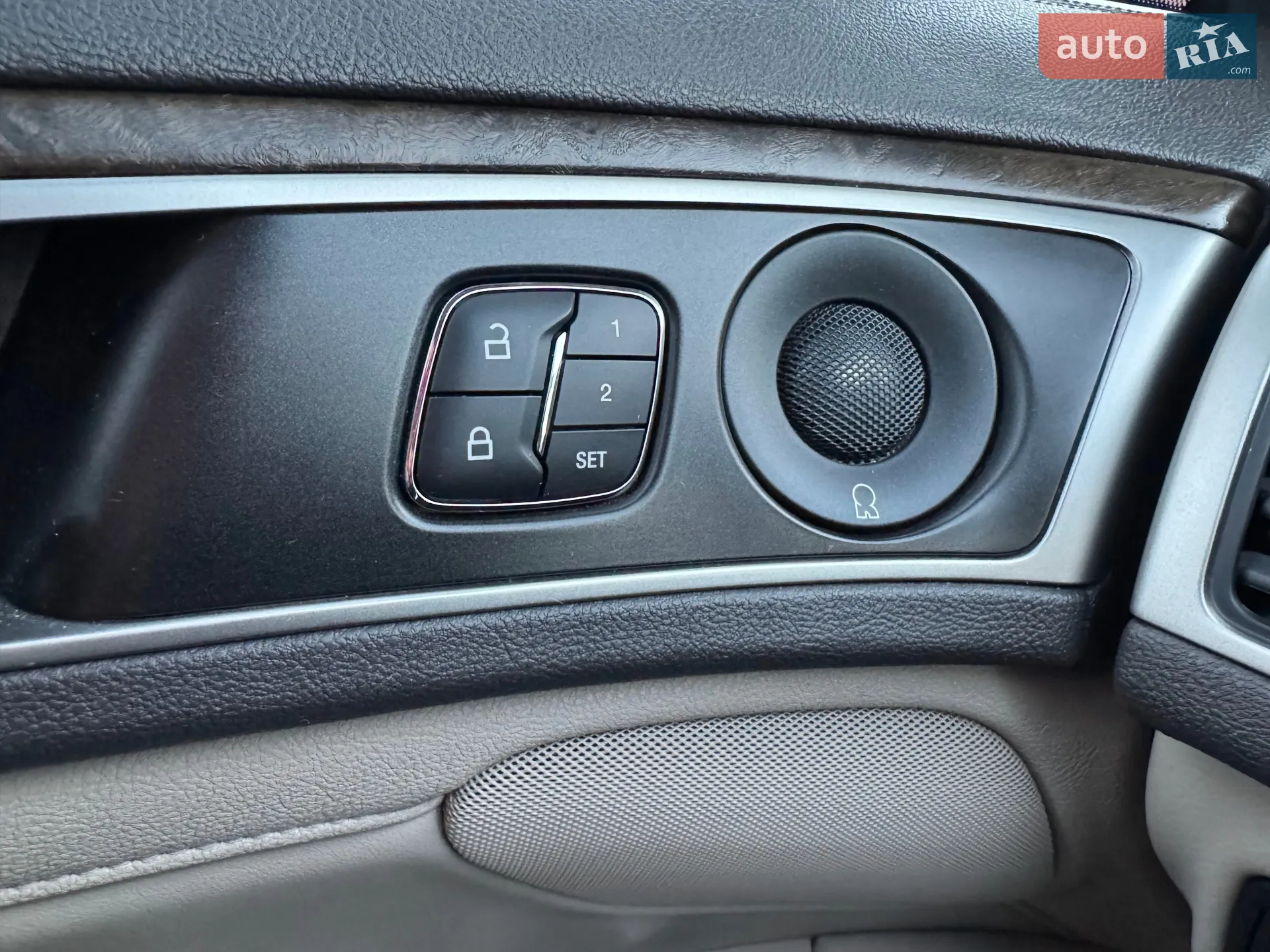 2019 Lincoln MKZ - мініатюра 15