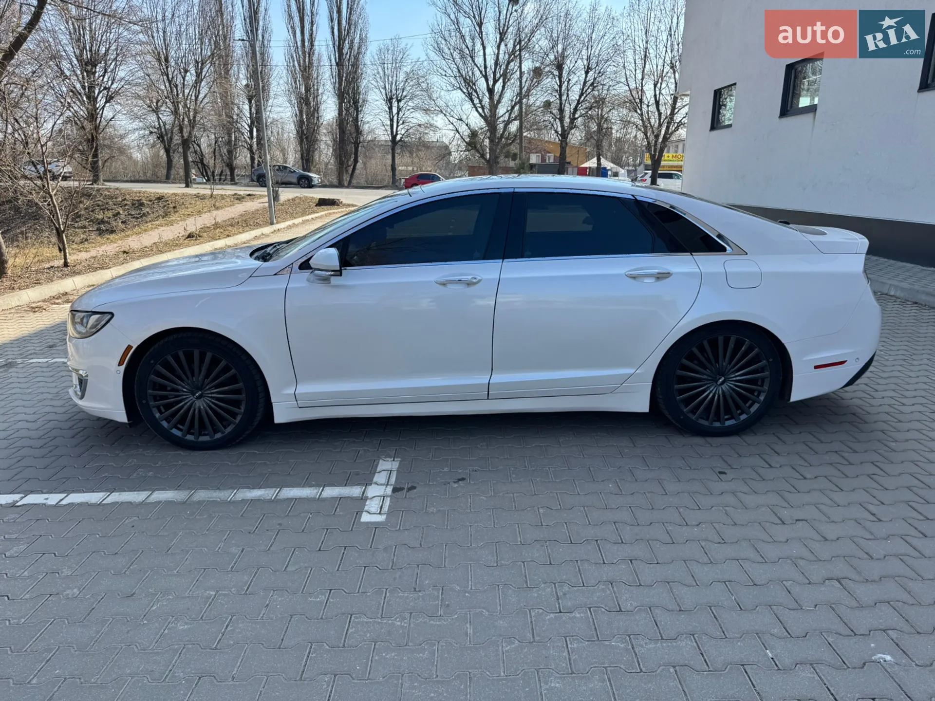 2018 Lincoln MKZ - мініатюра 9