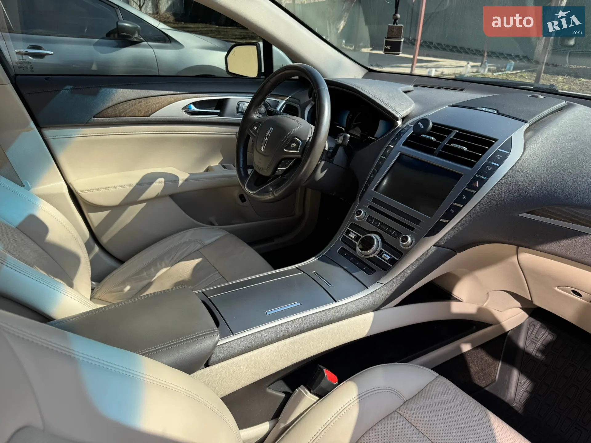 2018 Lincoln MKZ - мініатюра 26