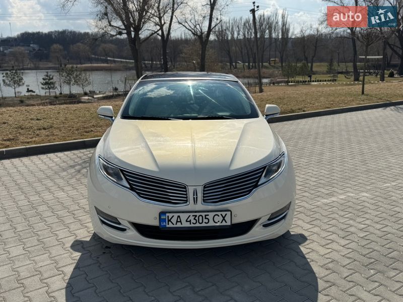 Lincoln MKZ 2013