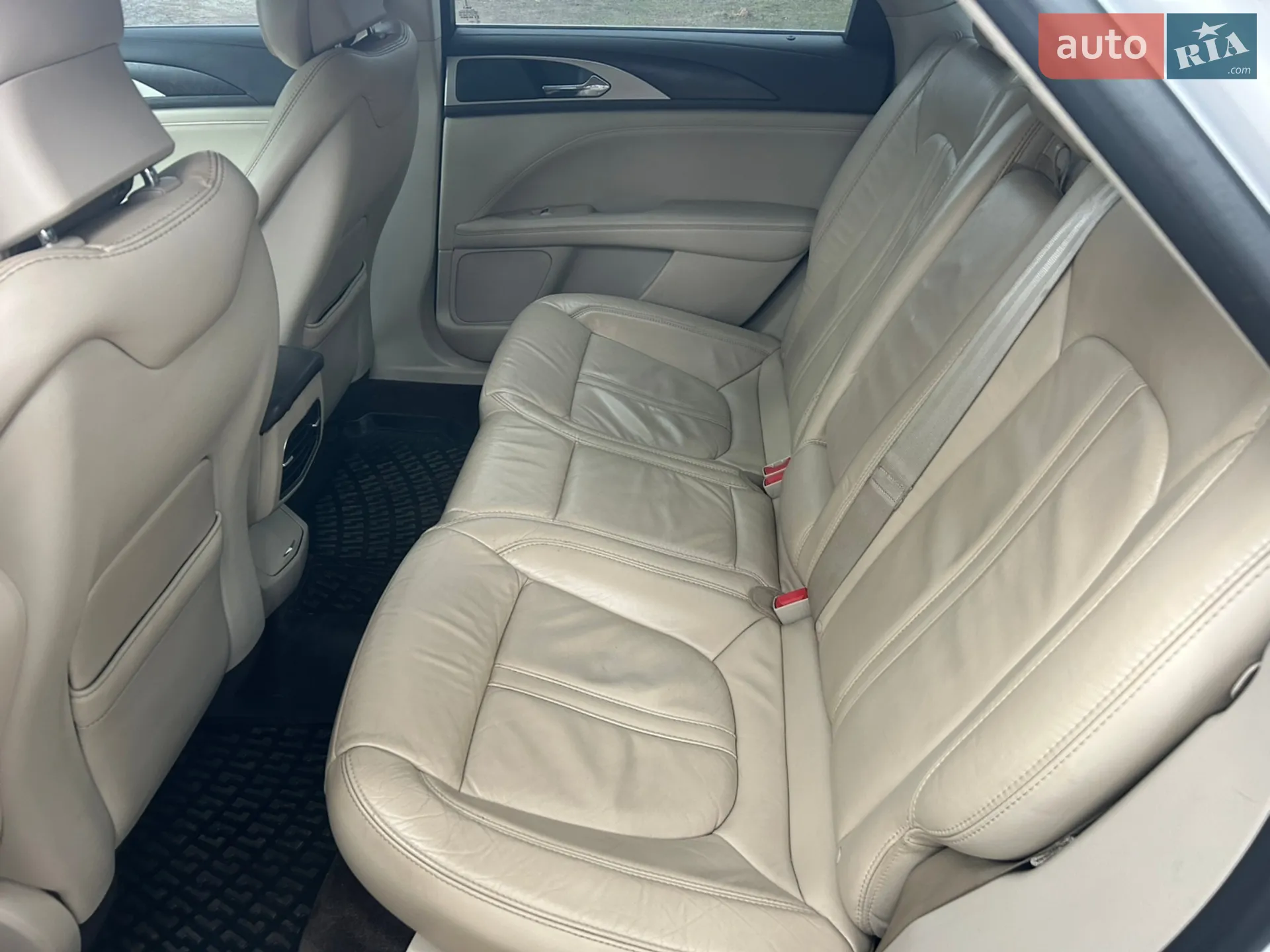 2016 Lincoln MKZ - мініатюра 6