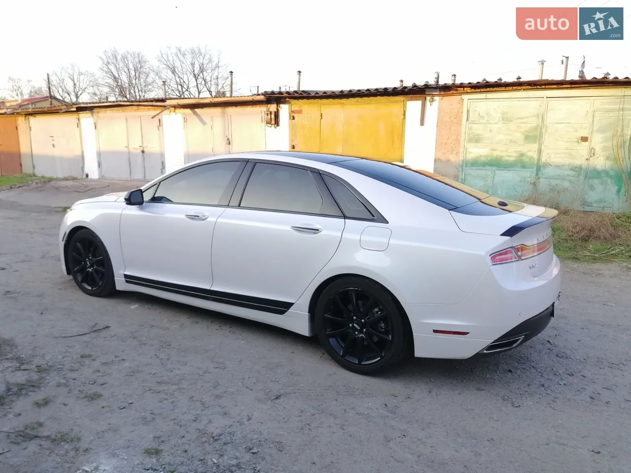 2016 Lincoln MKZ - мініатюра 18