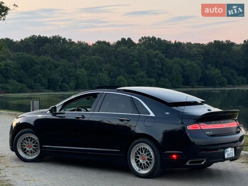 Седан Lincoln MKZ 2014 в Ізмаїлі