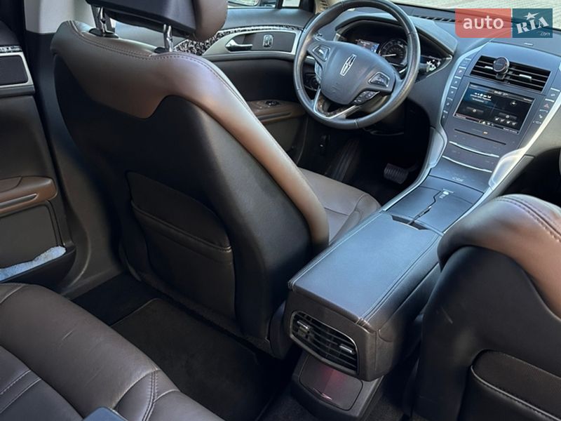 Седан Lincoln MKZ 2014 в Ізмаїлі