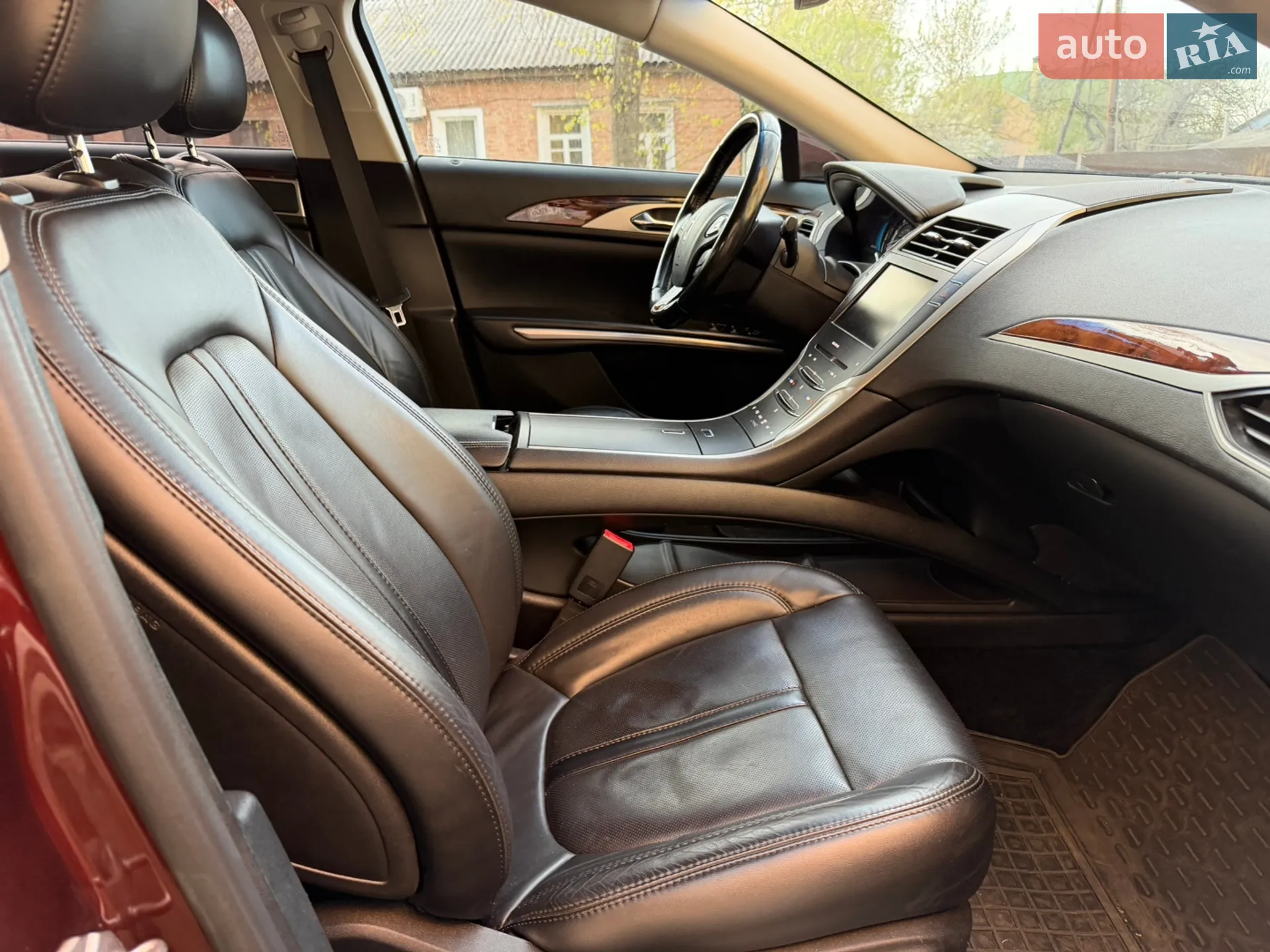 2016 Lincoln MKZ - мініатюра 12