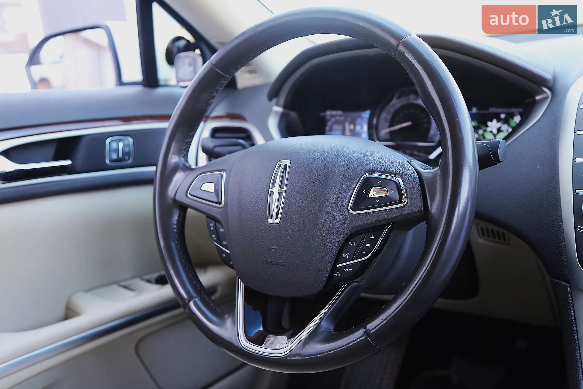 2014 Lincoln MKZ - мініатюра 16
