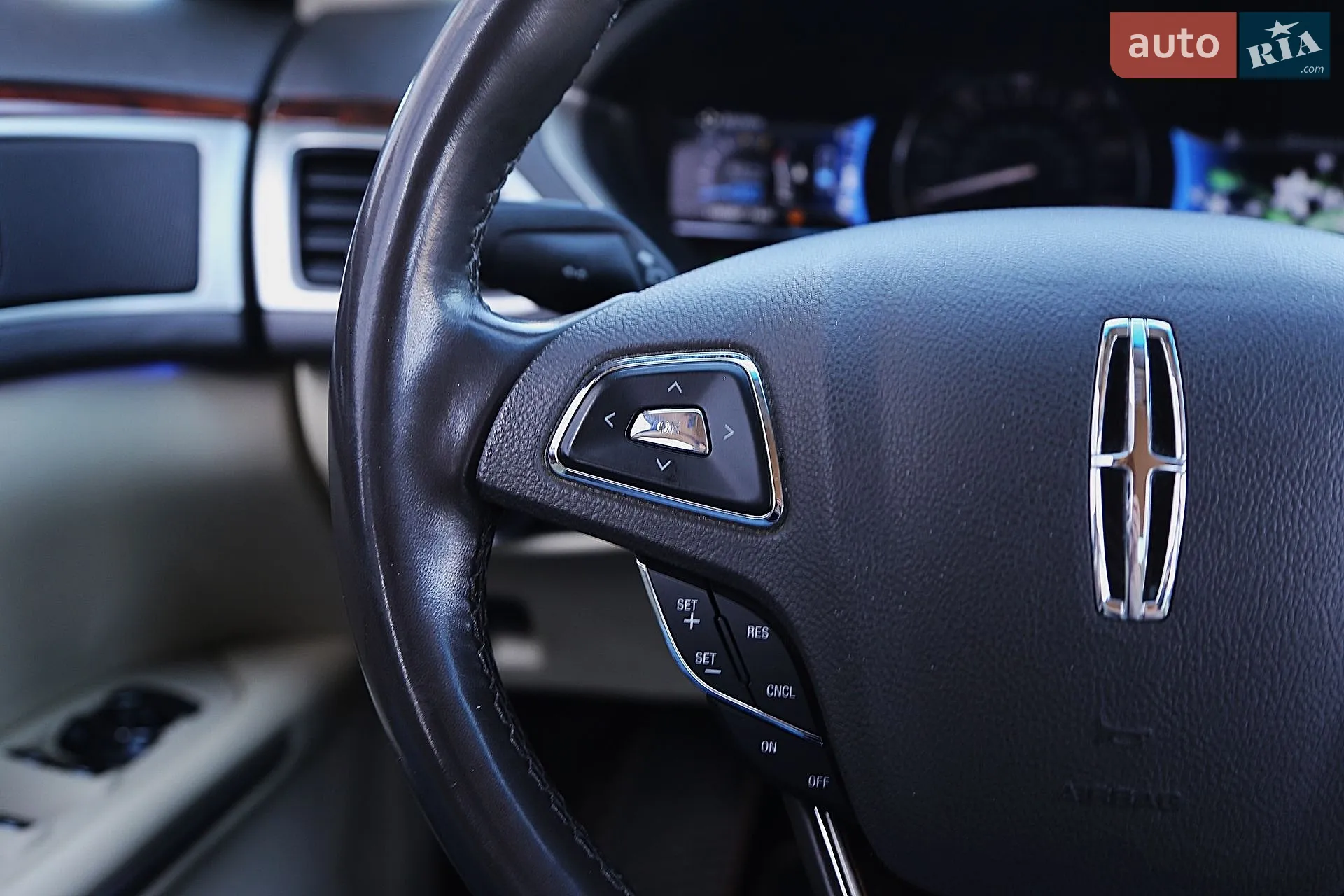 2014 Lincoln MKZ - мініатюра 18