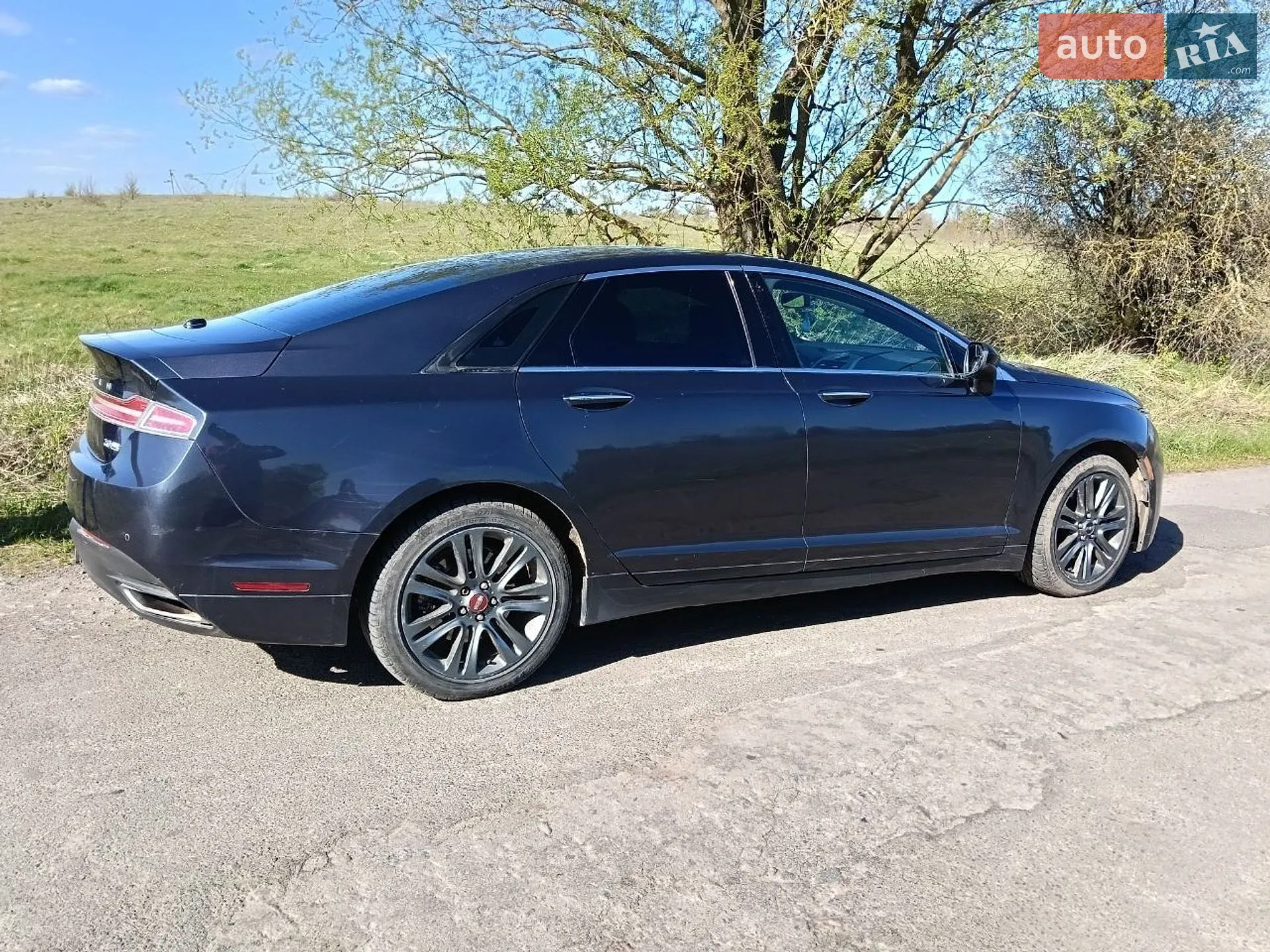 2013 Lincoln MKZ - мініатюра 2