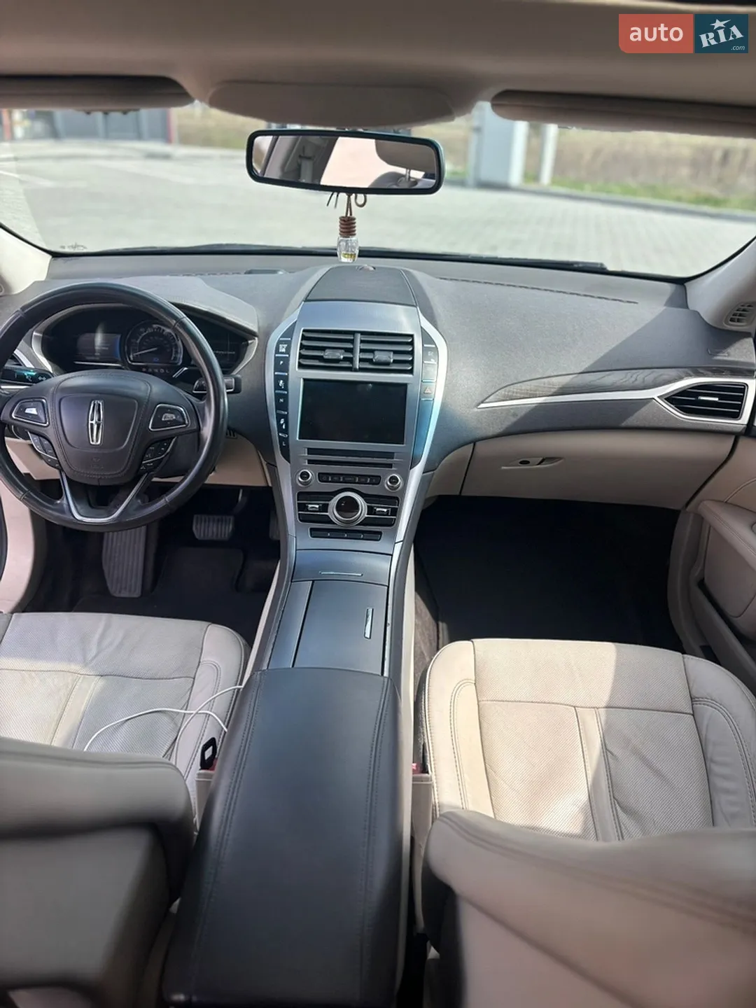 2016 Lincoln MKZ - мініатюра 24