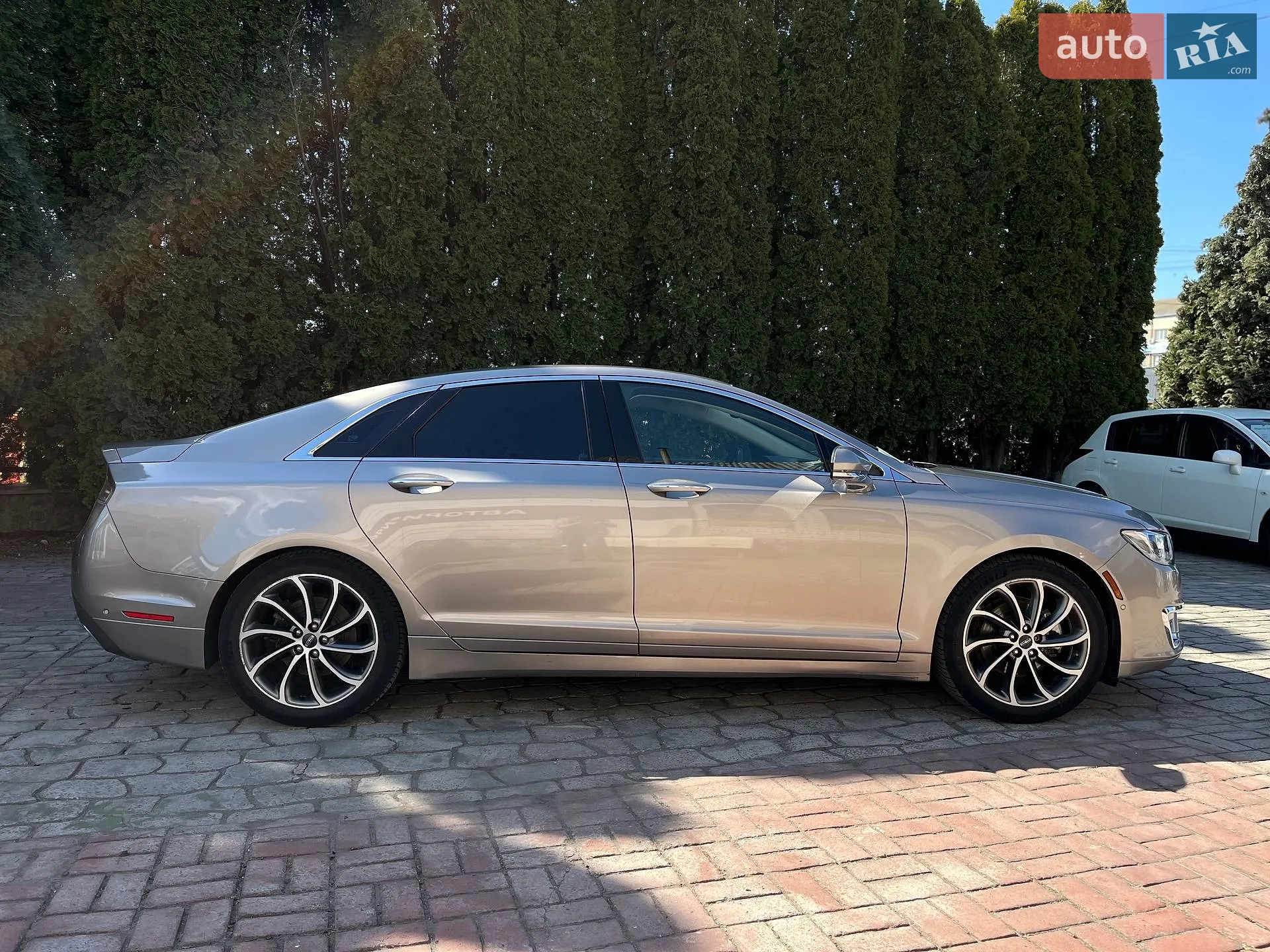 2018 Lincoln MKZ - мініатюра 4