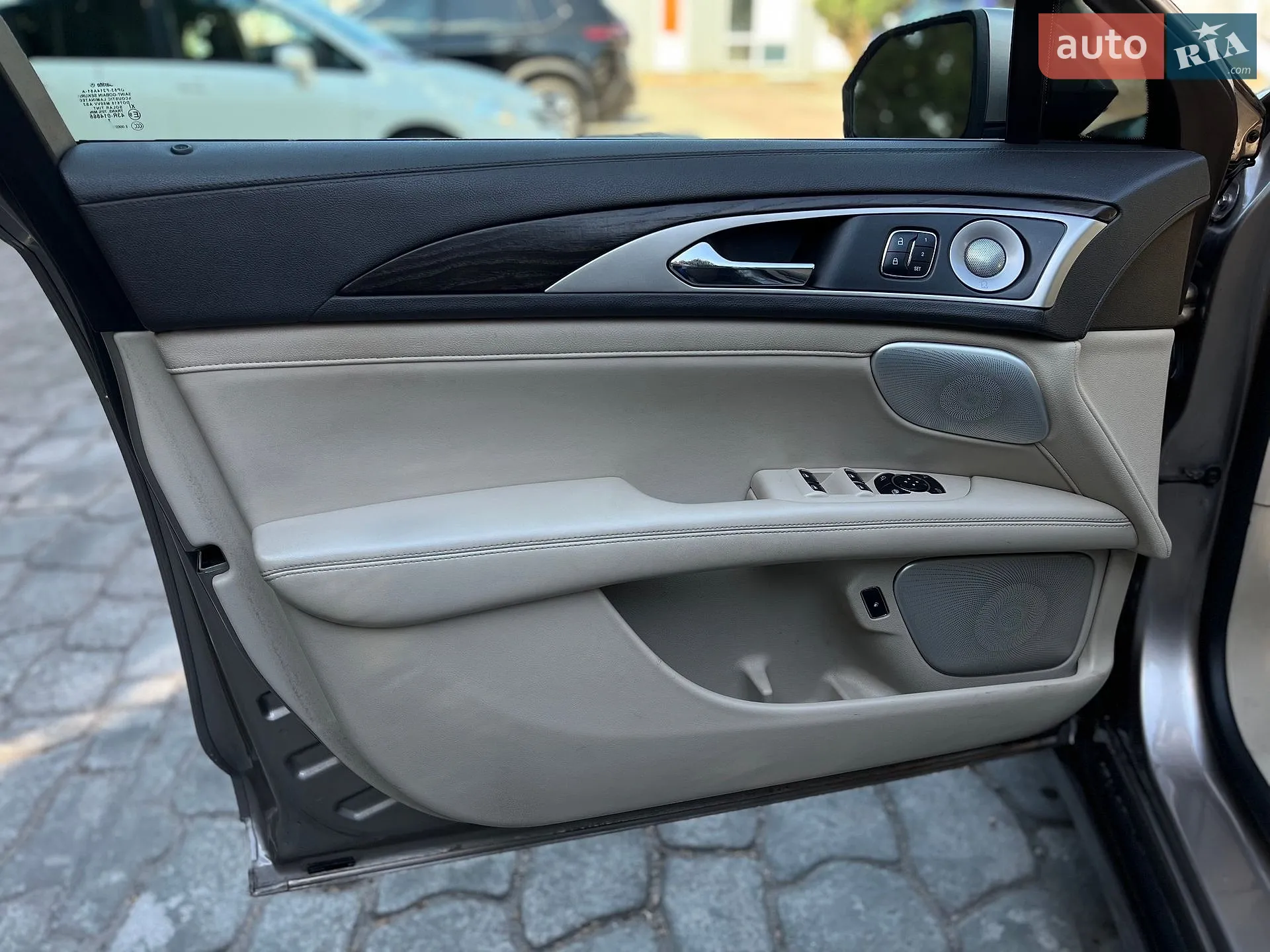2018 Lincoln MKZ - мініатюра 12