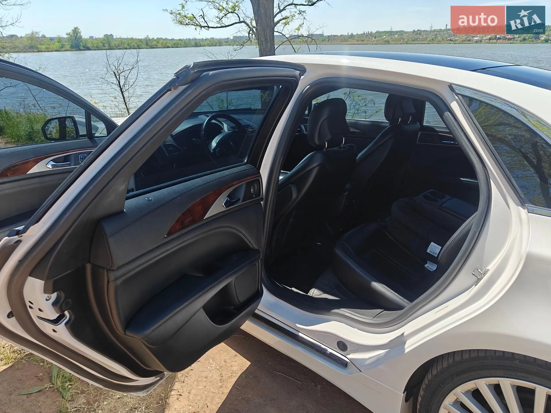 2016 Lincoln MKZ - мініатюра 10