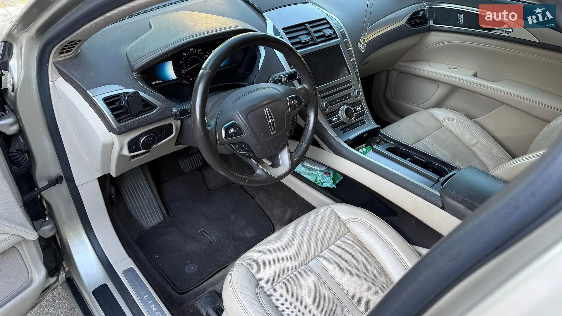 2017 Lincoln MKZ - мініатюра 11